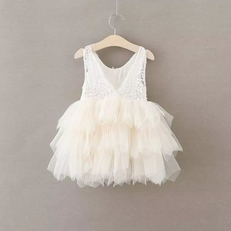 rear of flower girl dress