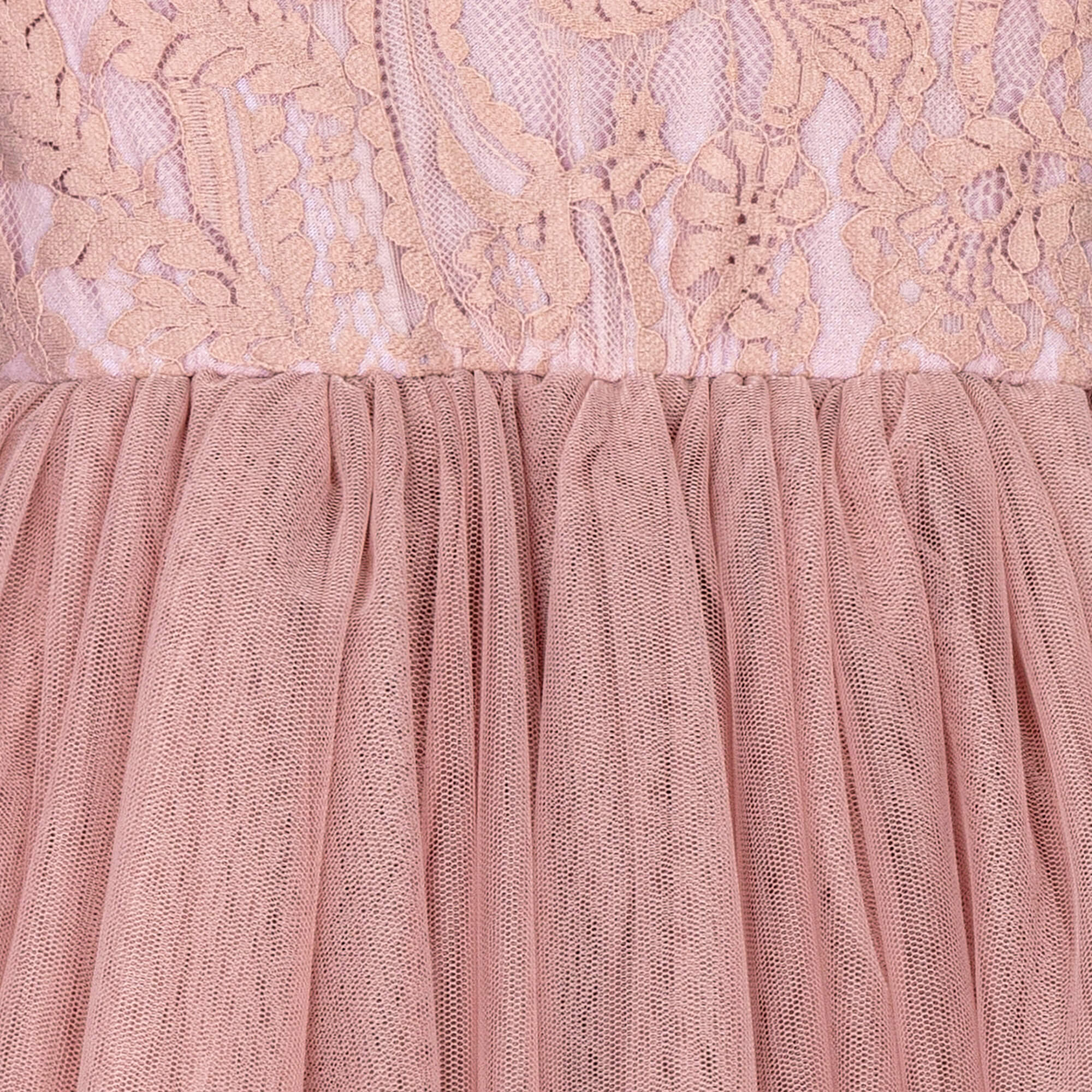 gathered waist detailing