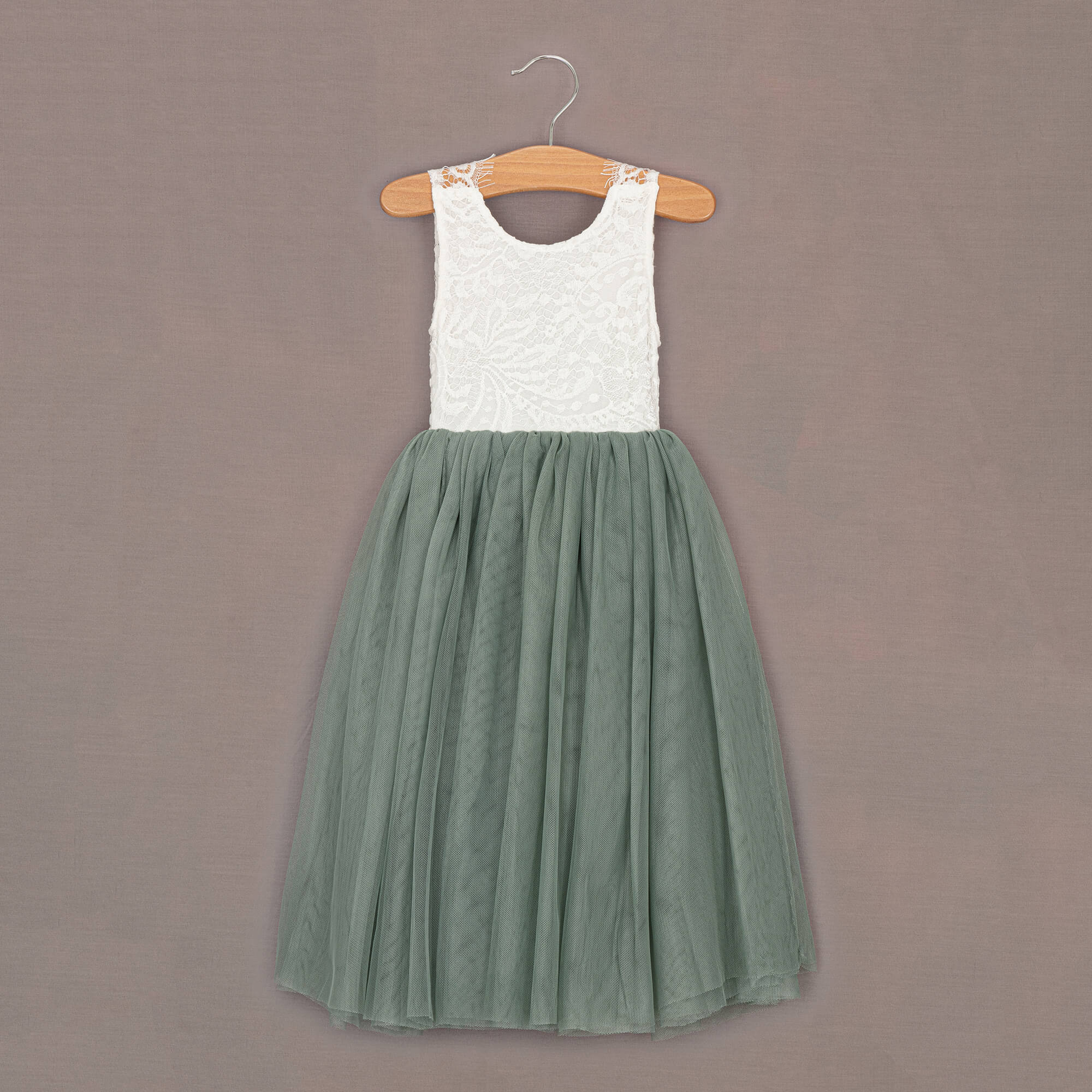 Sleeveless style tulle dress