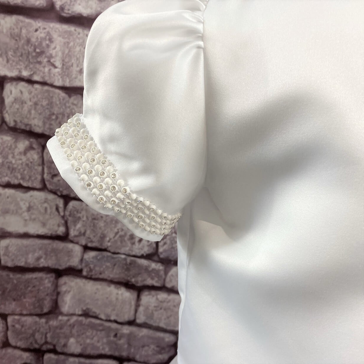 Matching detailing along cuff