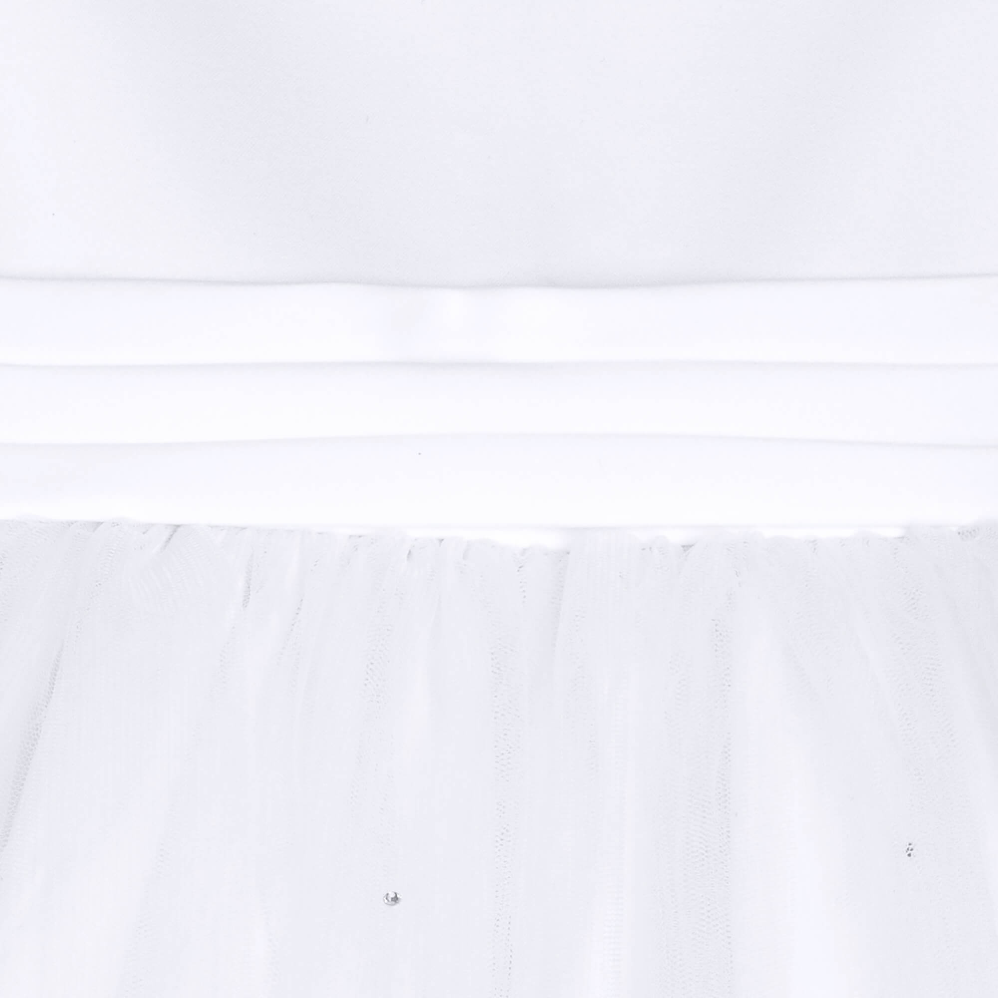 Waist sash detailing