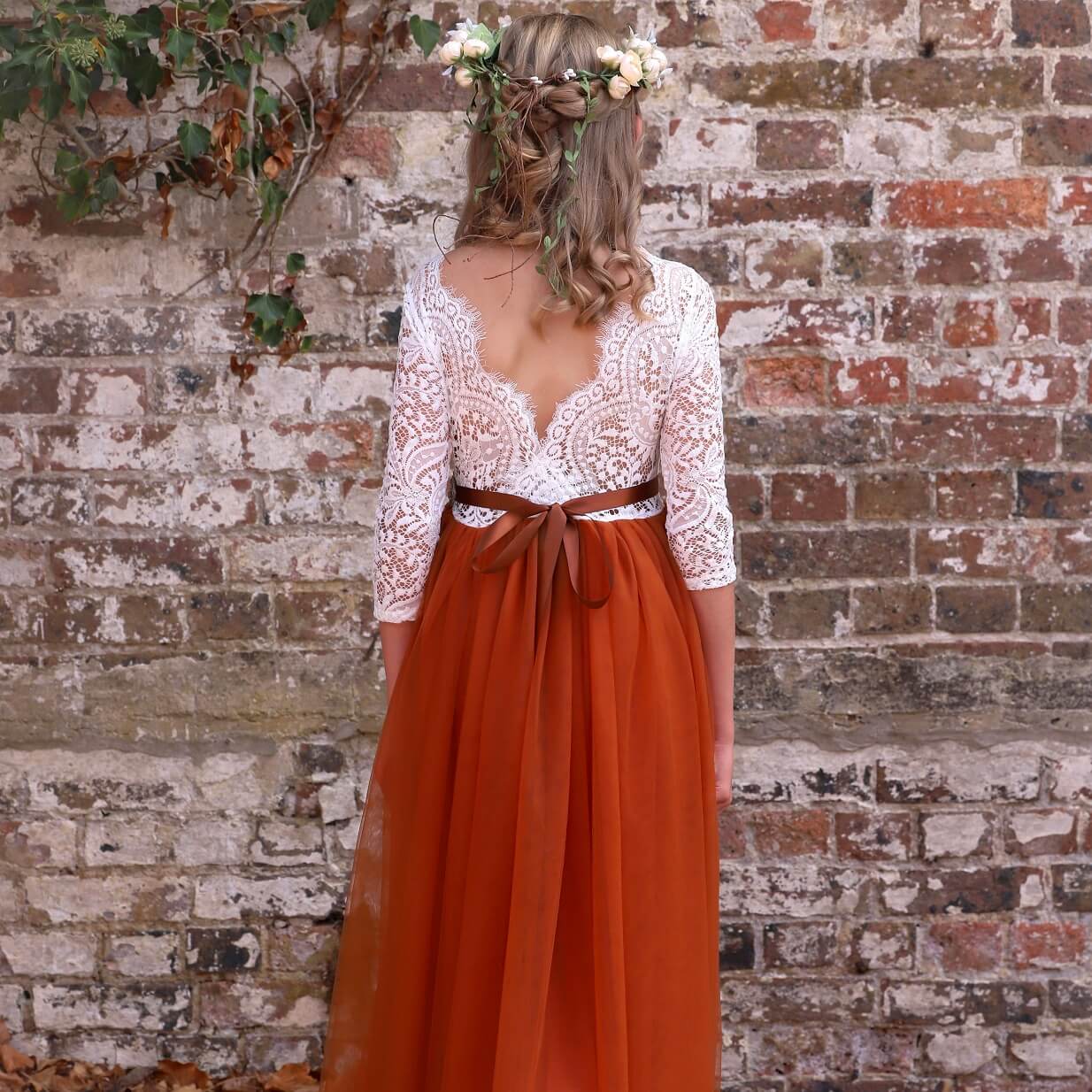 Rear detailing of lace back