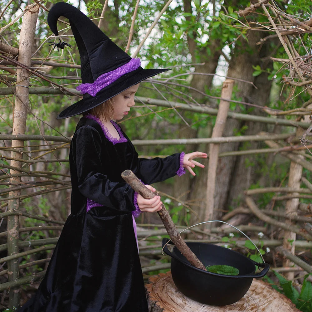 Vera the Velvet Witch with Hat
